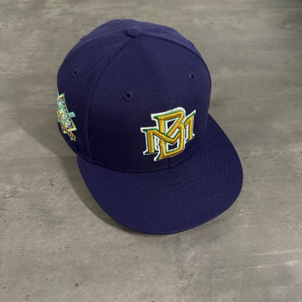 Hat Club Milwaukee Brewers New Era 7 1/4 Notre Dame Navy Green Gold Crossover